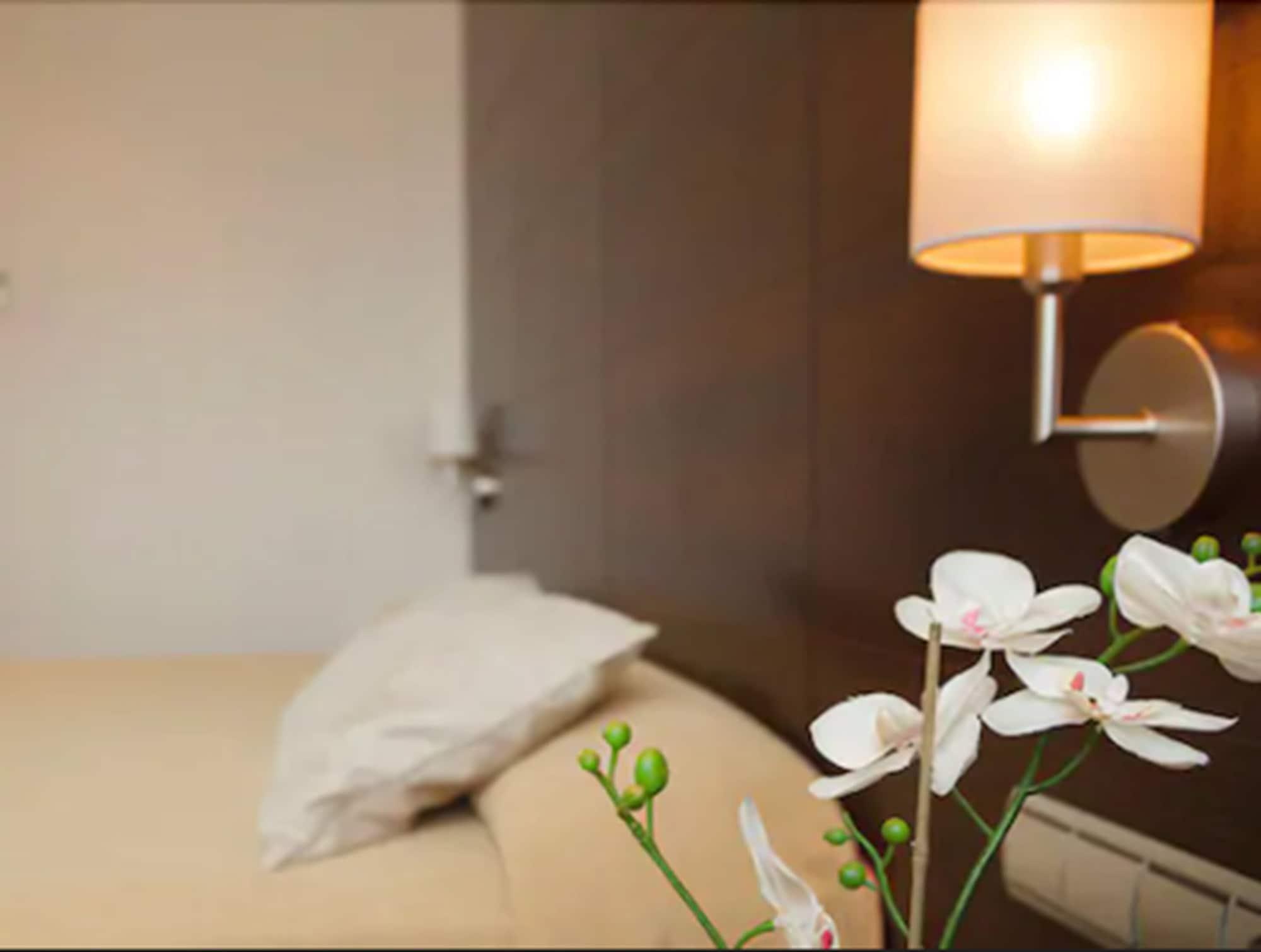 Hotel Fc Villalba Колладо-Виллалба Экстерьер фото