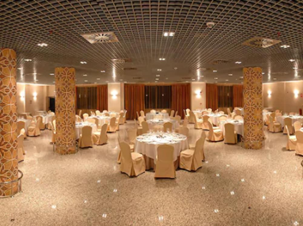 Hotel Fc Villalba Колладо-Виллалба Экстерьер фото