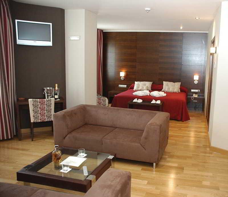 Hotel Fc Villalba Колладо-Виллалба Экстерьер фото