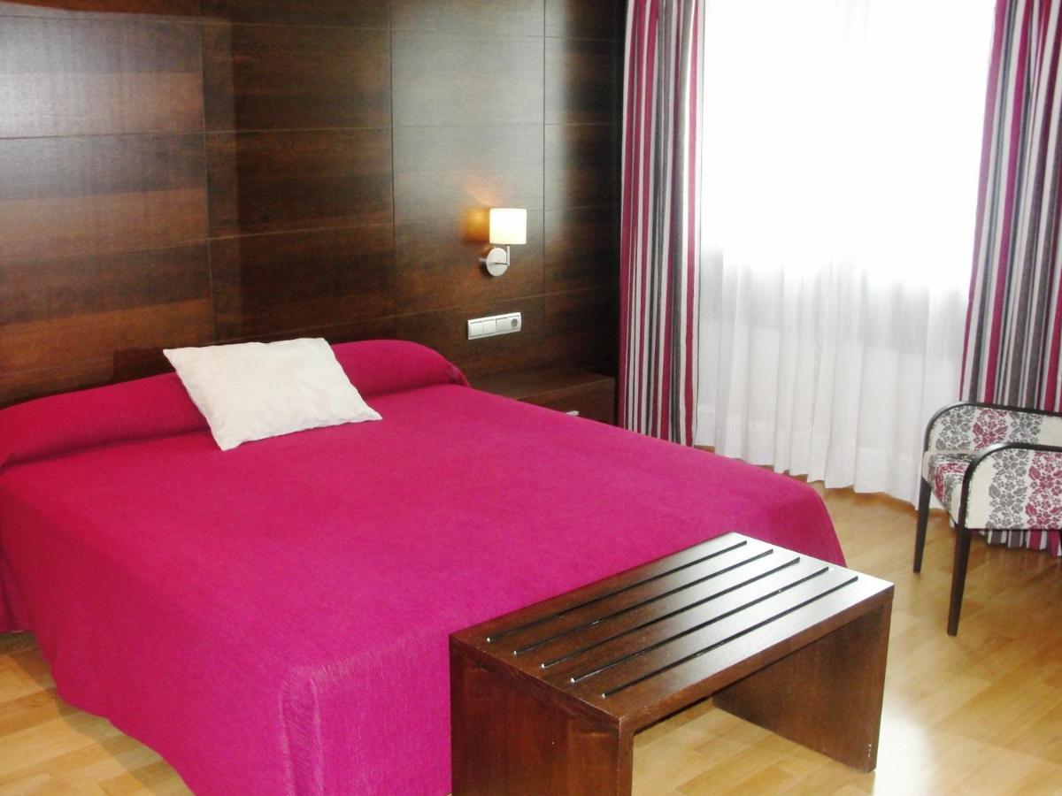 Hotel Fc Villalba Колладо-Виллалба Экстерьер фото