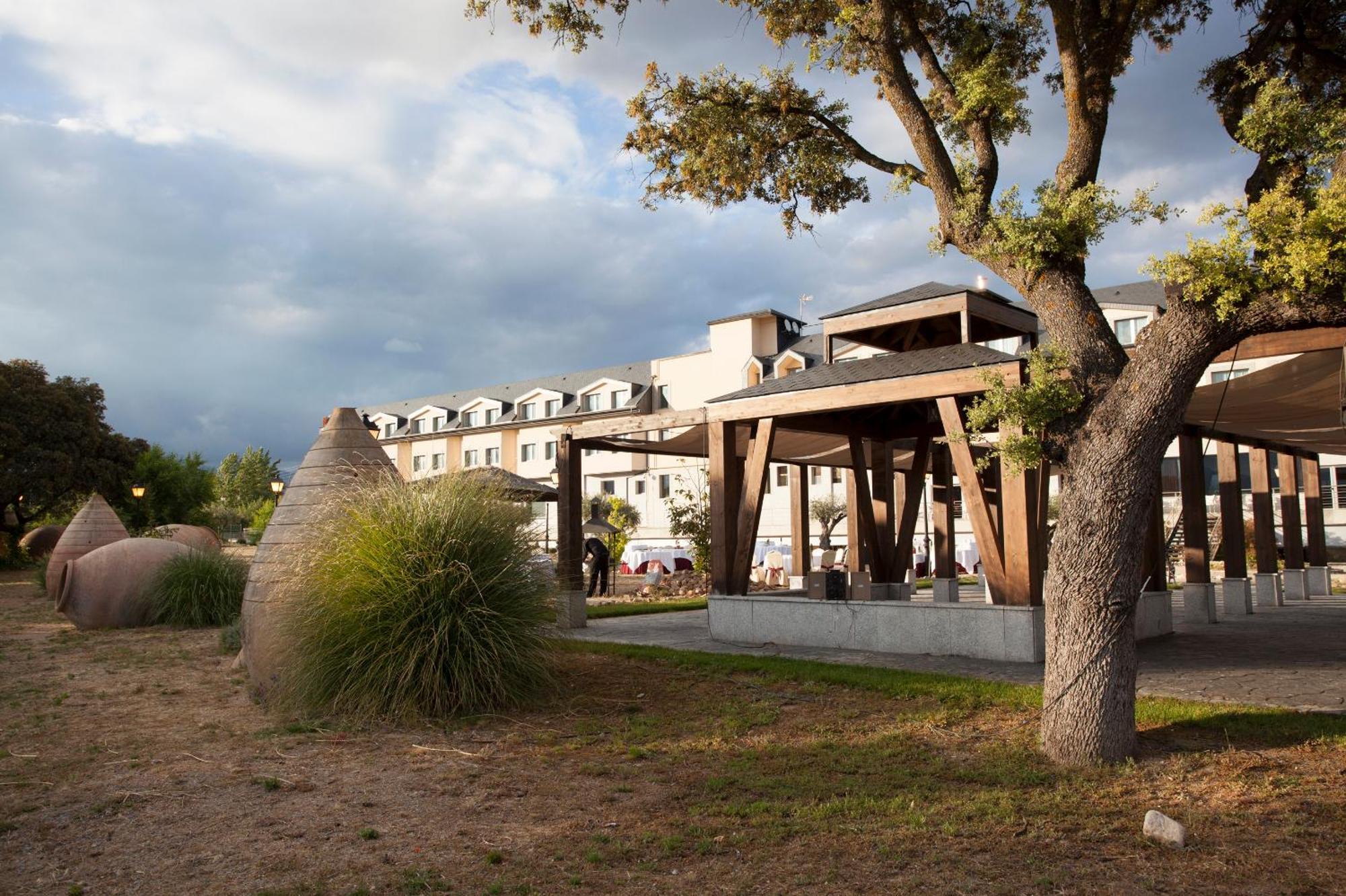 Hotel Fc Villalba Колладо-Виллалба Экстерьер фото